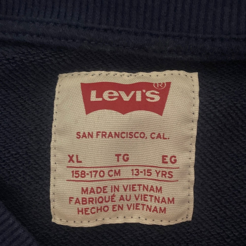 ⭐️⭐️ Levi's Men's Dark Blue Crewneck Sweatshirt - size XL - Picture 2 of 8